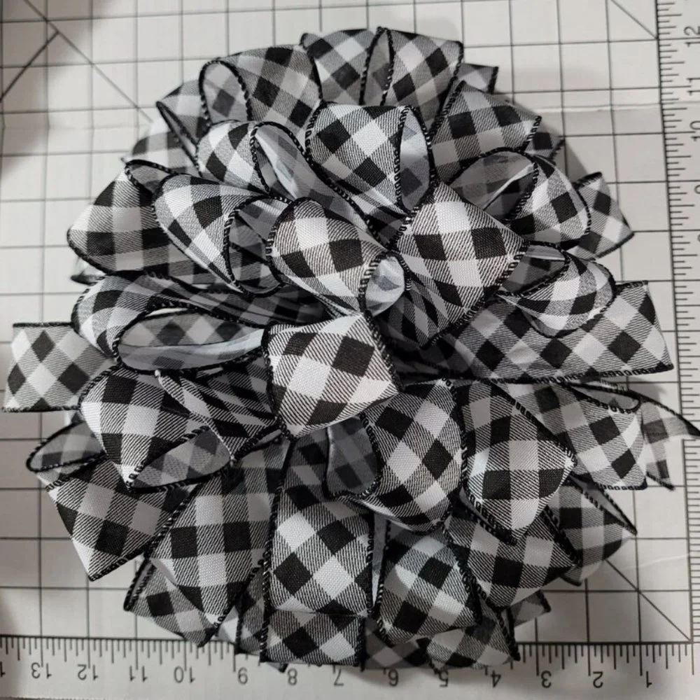 Christmas Tree Bow Topper, Black‎ and White Diamond Harlequin 44 Loop Bow Topper